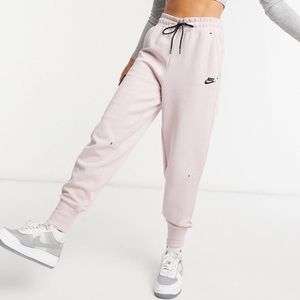 Nike Tech Fleece Sweatpants Small